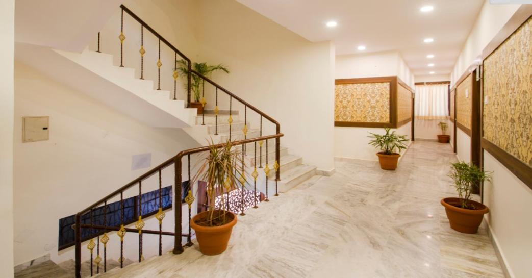 Hotel Grand Ashirwad By Wb Inn Secundurabad Екстериор снимка